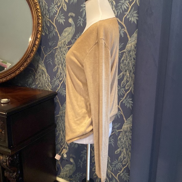 Sunny Studio top - Picture 3 of 5